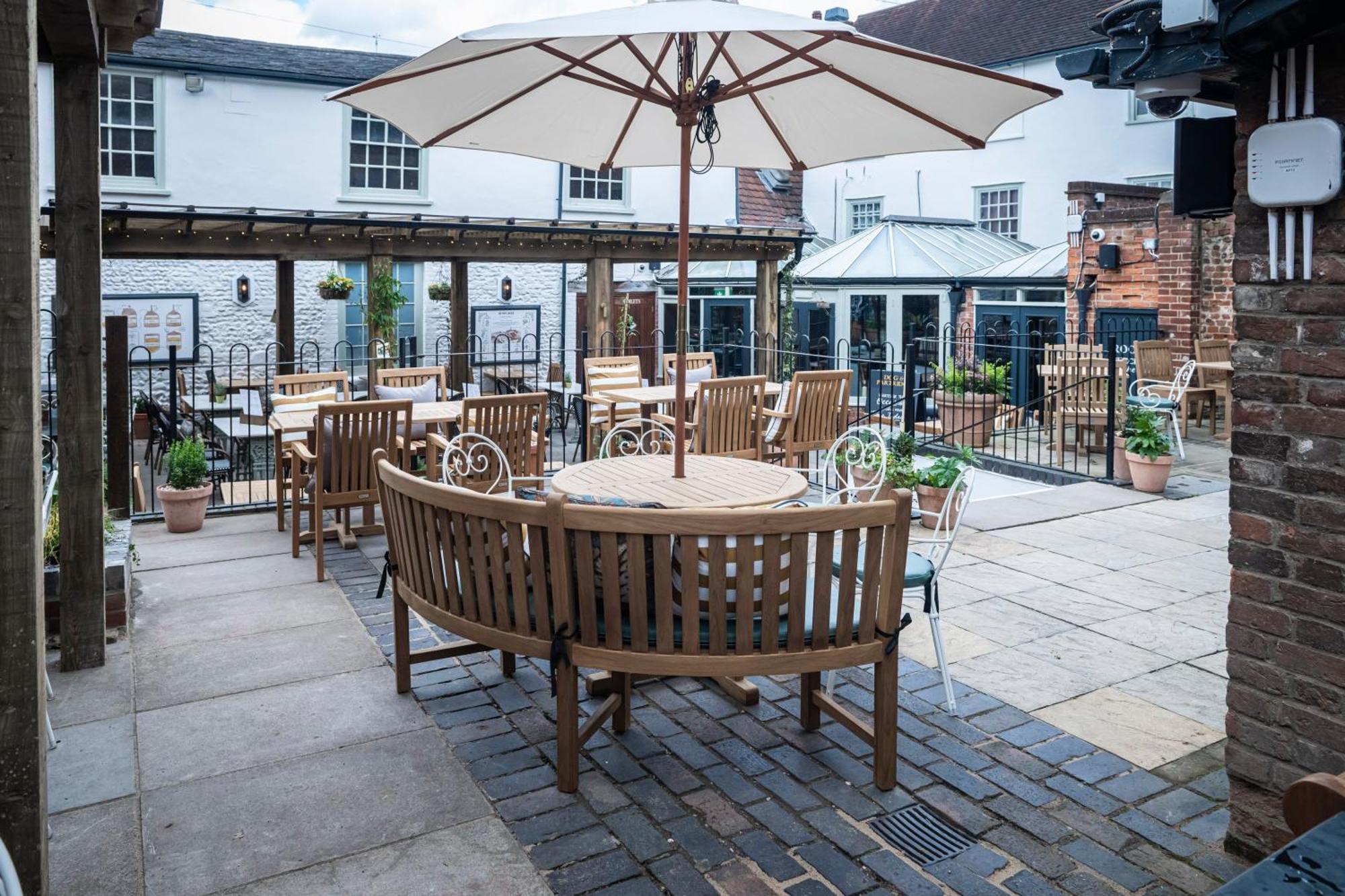 Dog And Partridge By Greene King Inns Bury St. Edmunds Ngoại thất bức ảnh